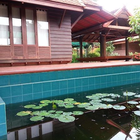 Rim Nam Kong Homestay ปากชม ภายนอก รูปภาพ