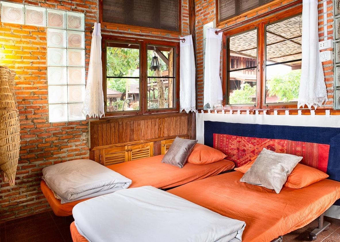 Rim Nam Kong Homestay ปากชม ภายนอก รูปภาพ